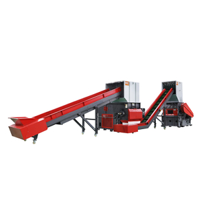 Ligne de recyclage de d&eacute;chiquetage et de concassage de plastique personnalis&eacute;e pour le recyclage des d&eacute;chets plastiques industriels avec convoyeur, broyeur et syst&egrave;me de collecte par cyclone
